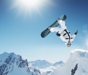 电竞投注平台-跨界体育风云，布莱顿足总杯调整与波尔图CBA连胜的双重奏，足坛布莱顿战略调整，篮坛波尔图连胜延续，跨界体育双重奏